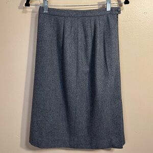 Pendleton 100% Virgin Wool Petite Gray A-Line Skirt Size 4